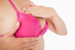 Como escolher o melhor cirurgião para mamoplastia redutora?