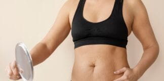 Benefícios da lipoabdominoplastia minimamente invasiva MILA