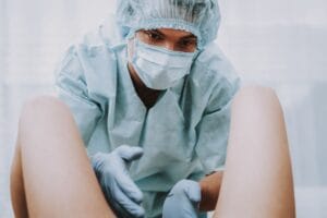 Pode ter parto normal depois da ninfoplastia? O que fazer