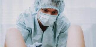 Pode ter parto normal depois da ninfoplastia? O que fazer