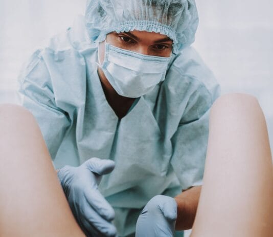 Pode ter parto normal depois da ninfoplastia? O que fazer