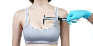 Qual a especialidade do médico que faz redução de mama