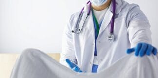 Qual o médico para a ninfoplastia?