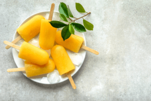 Picolé de manga: refrescância e sabor com fruta de verdade