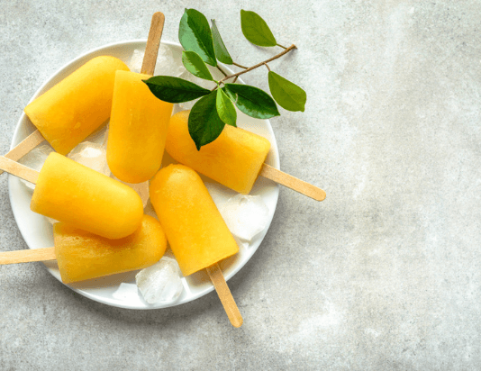 Picolé de manga: refrescância e sabor com fruta de verdade