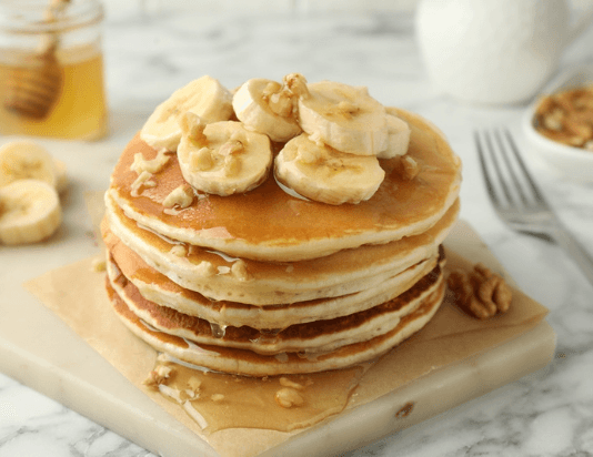 Panqueca de banana: receita fácil com três ingredientes