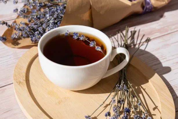 Cha-de-lavanda-os-seus-beneficios-e-como-prepara-lo.png