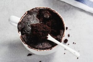 Bolo de caneca fit: entenda como preparar para comer sem culpa